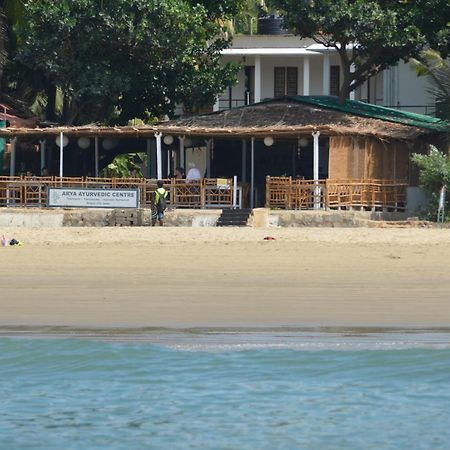 Arya Homestay Bougain Villa جوكارنا المظهر الخارجي الصورة