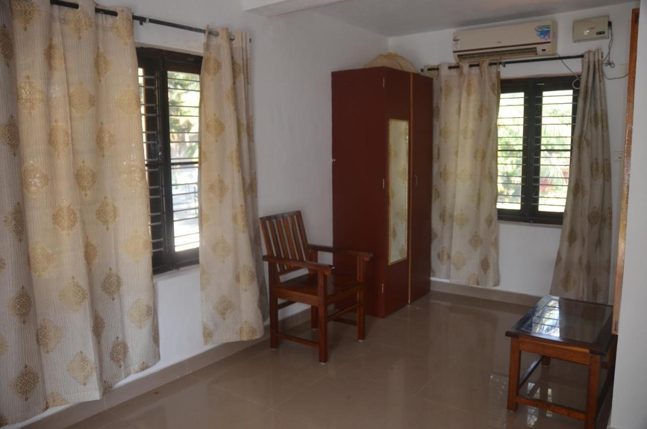 Arya Homestay Bougain Villa جوكارنا المظهر الخارجي الصورة