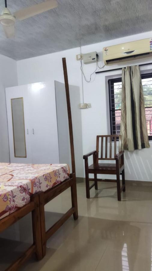 Arya Homestay Bougain Villa جوكارنا المظهر الخارجي الصورة