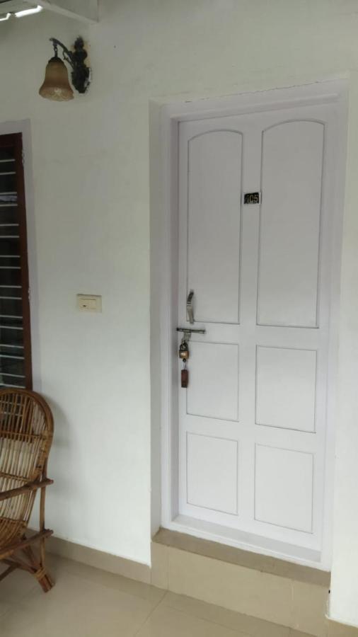 Arya Homestay Bougain Villa جوكارنا المظهر الخارجي الصورة