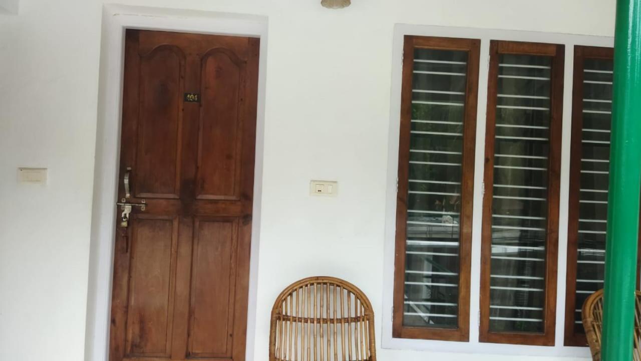 Arya Homestay Bougain Villa جوكارنا المظهر الخارجي الصورة